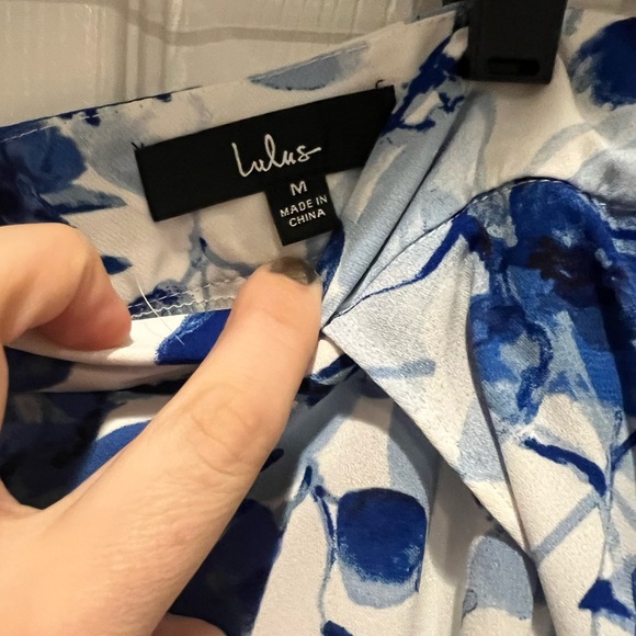 Lulus floral pants, size medium - Picture 4 of 6